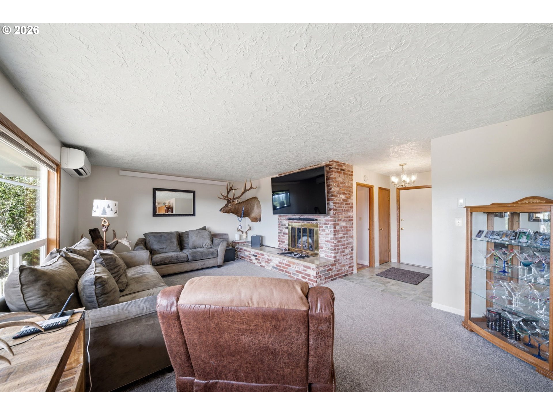80 SUMMIT DR