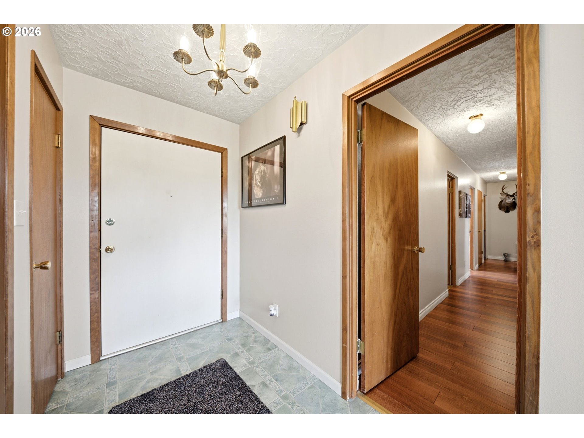 80 SUMMIT DR