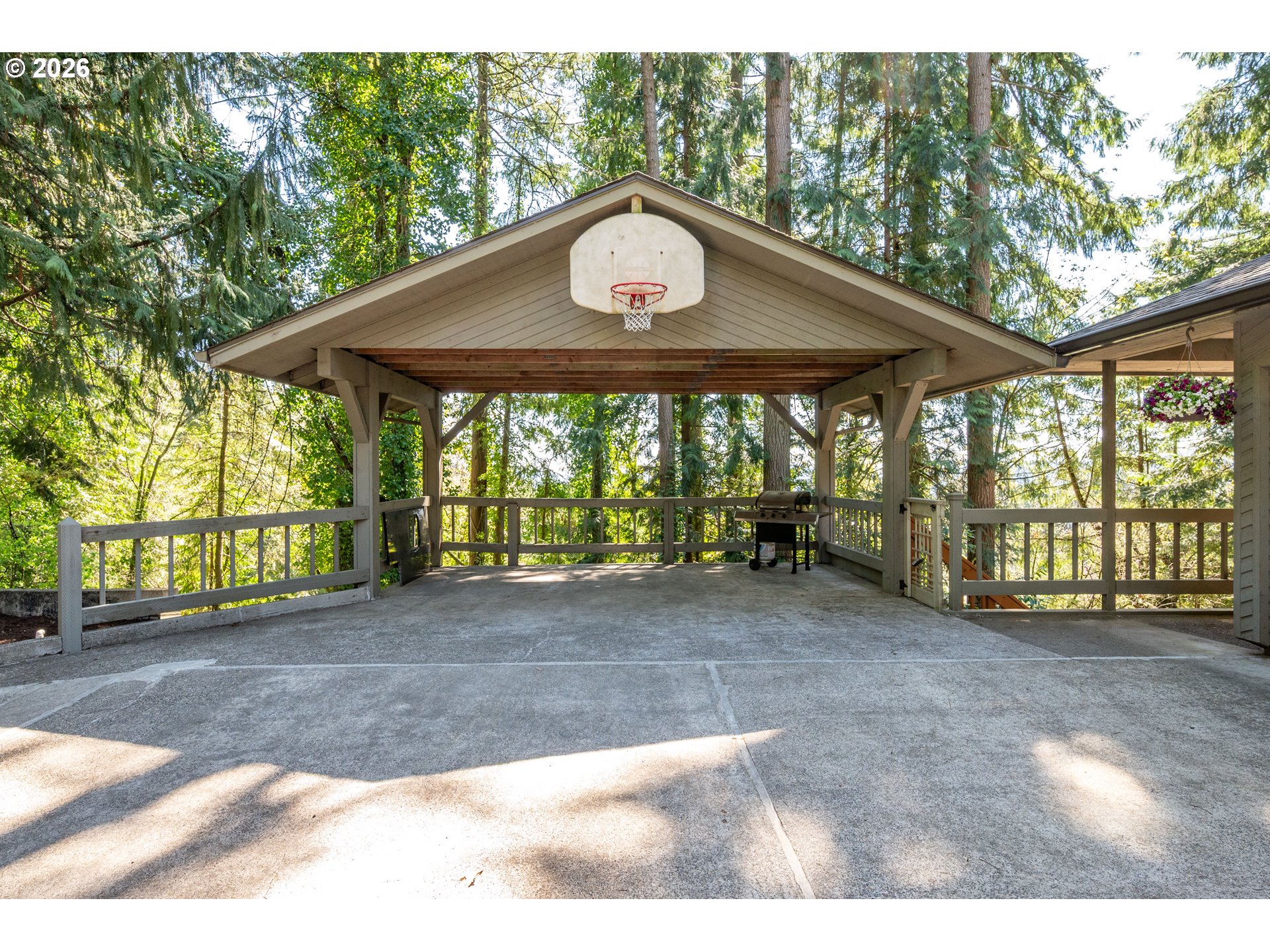125 MONTICELLO DR