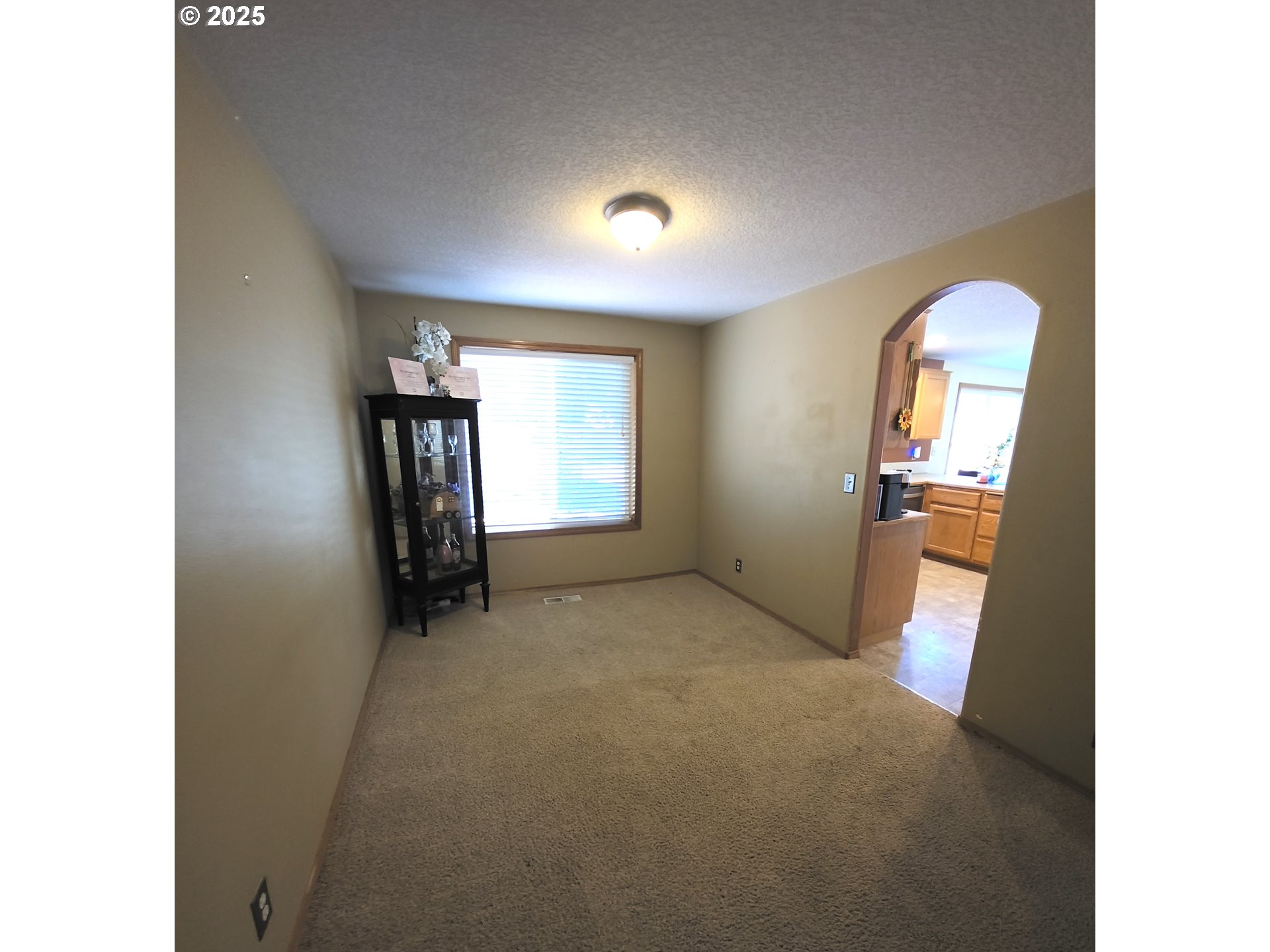 300 NW 12TH ST