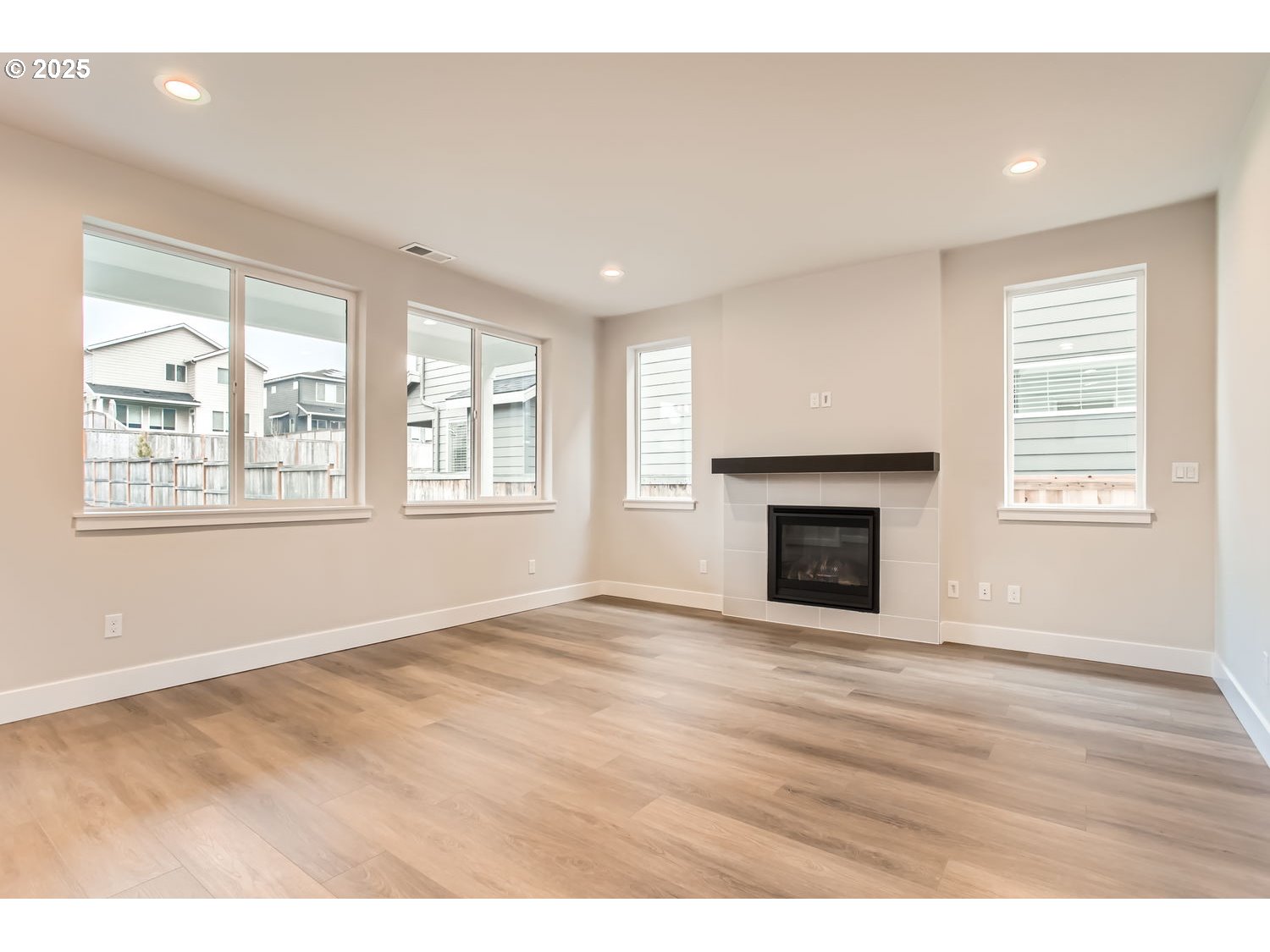 Sherwood, Oregon 97140, United States, 5 Bedrooms Bedrooms, ,3 BathroomsBathrooms,Residential,Pending,20563