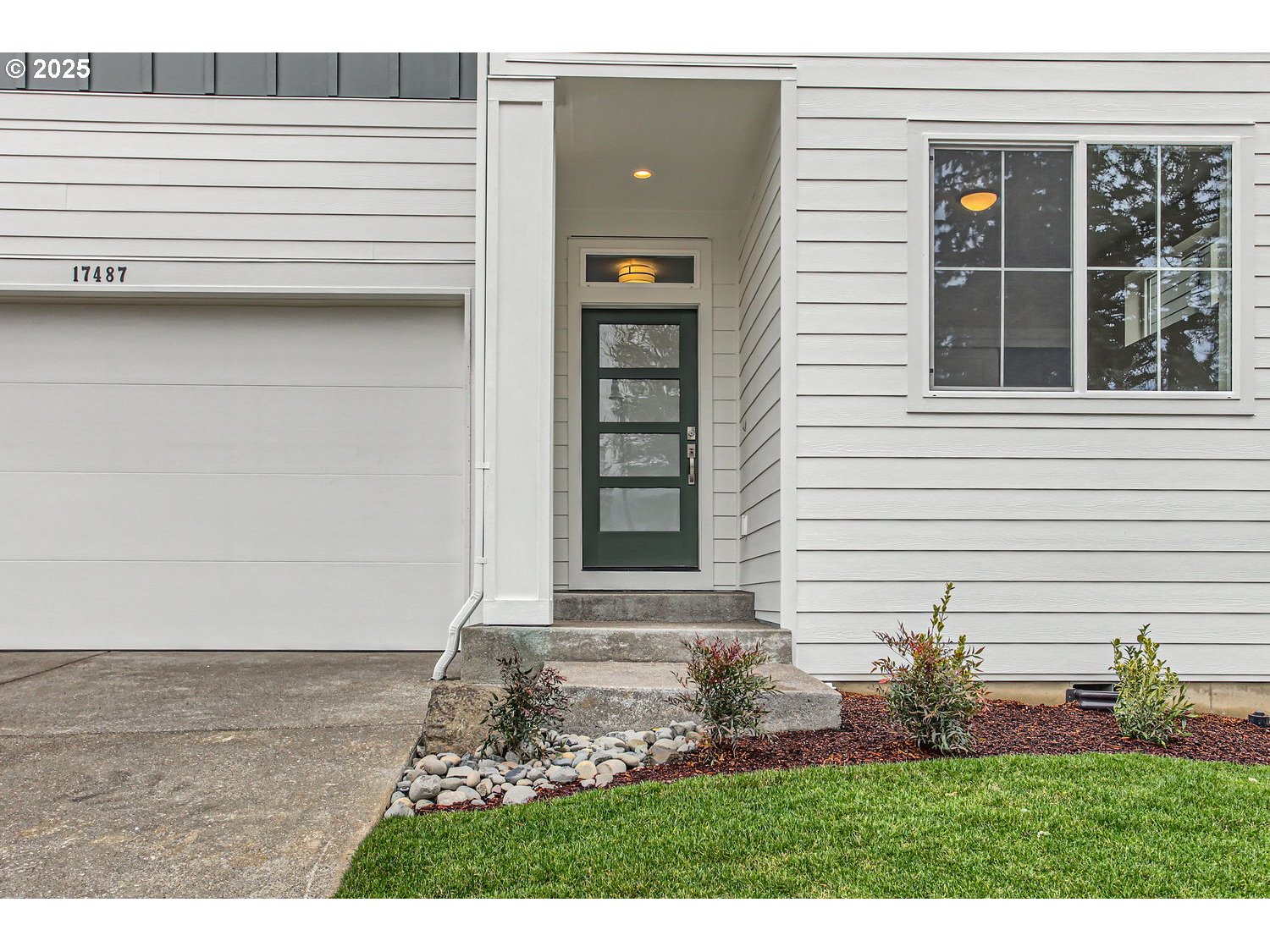 Sherwood, Oregon 97140, United States, 5 Bedrooms Bedrooms, ,3 BathroomsBathrooms,Residential,Pending,20563