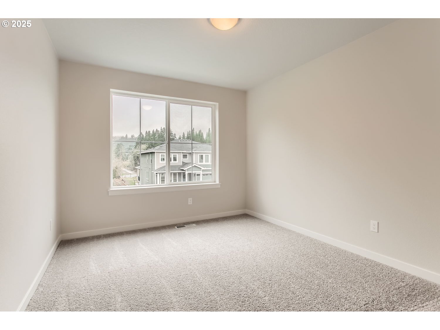 Sherwood, Oregon 97140, United States, 5 Bedrooms Bedrooms, ,3 BathroomsBathrooms,Residential,Pending,20563