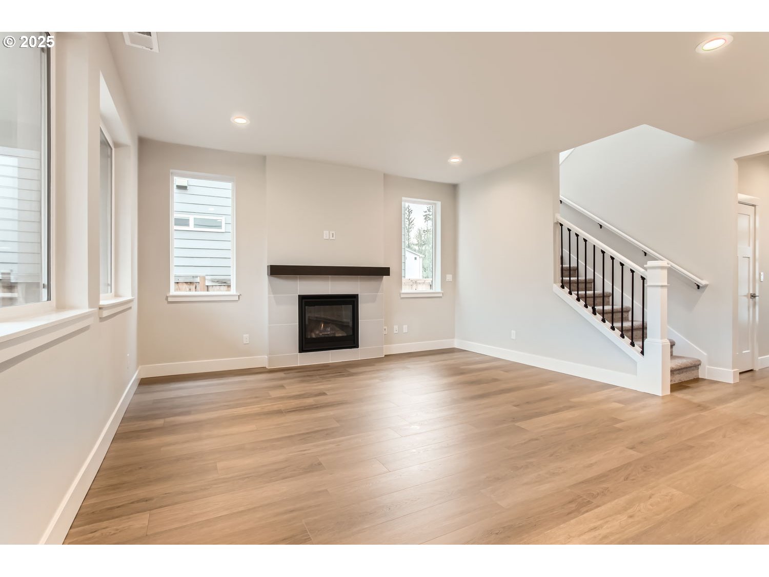 Sherwood, Oregon 97140, United States, 5 Bedrooms Bedrooms, ,3 BathroomsBathrooms,Residential,Pending,20563