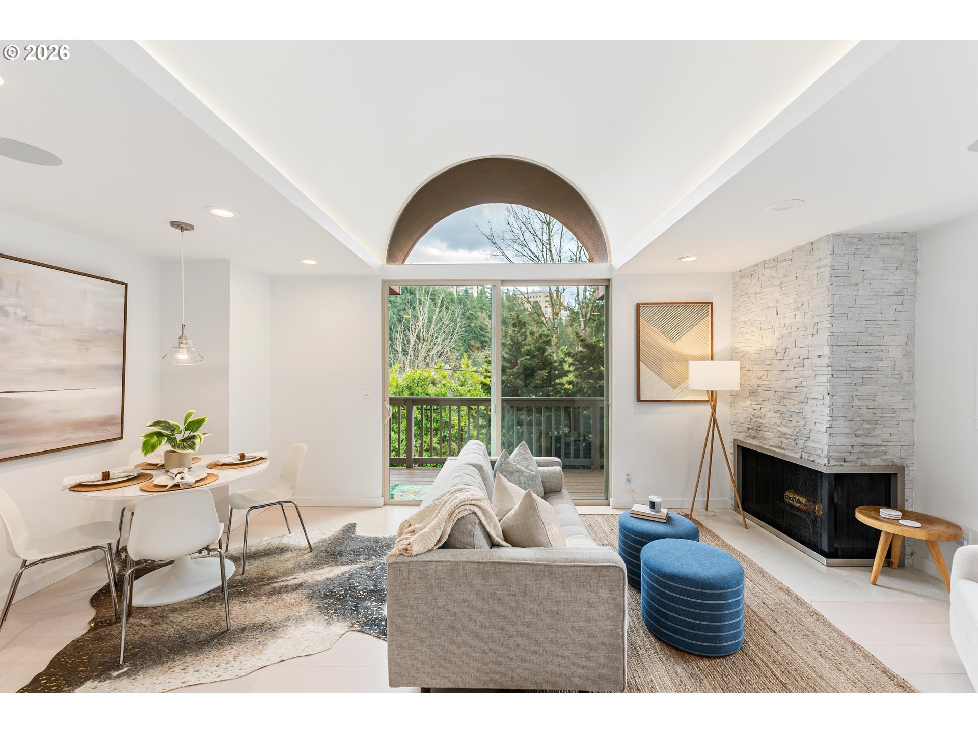 859 SW BROADWAY DR 41