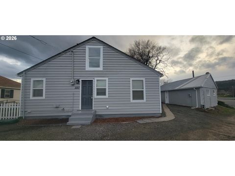 1123 W 2ND ST The Dalles OR 97058