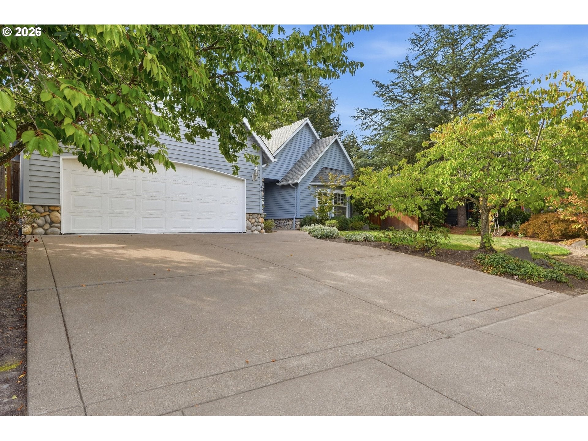 2415 N MAIN ST