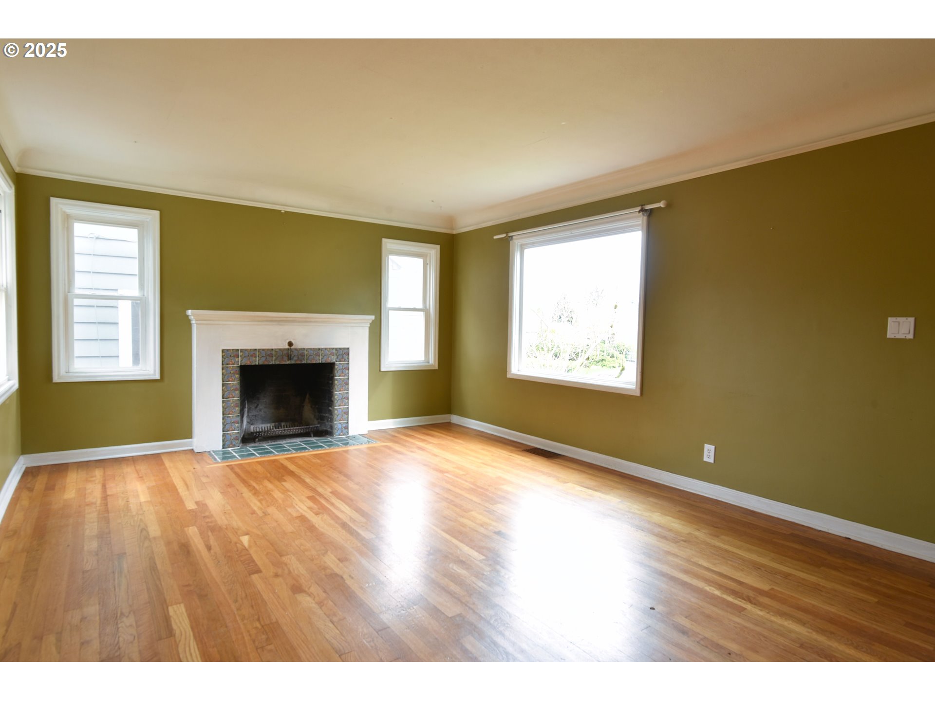 4405 NE CESAR E CHAVEZ BLVD