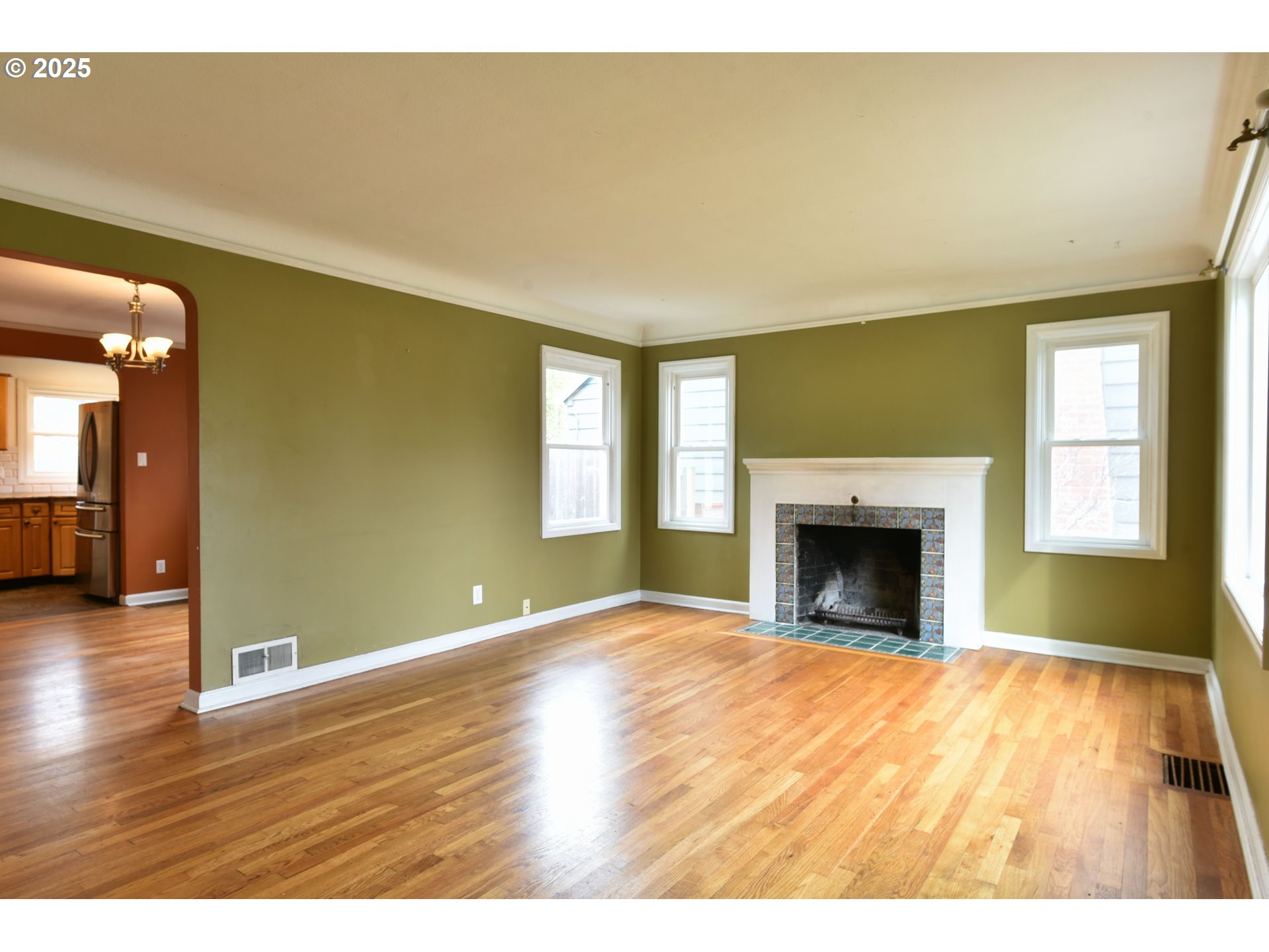 4405 NE CESAR E CHAVEZ BLVD