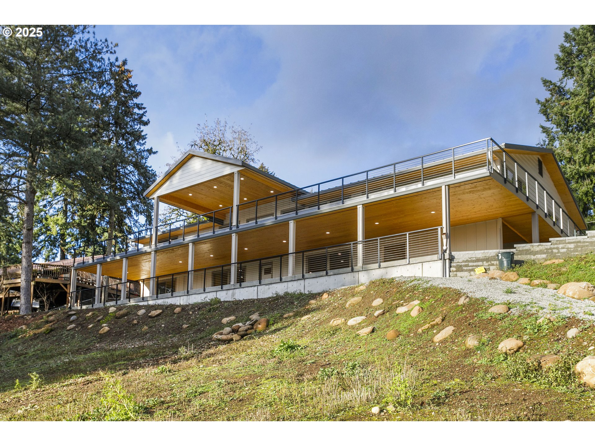 1017 COLUMBIA RIDGE DR
