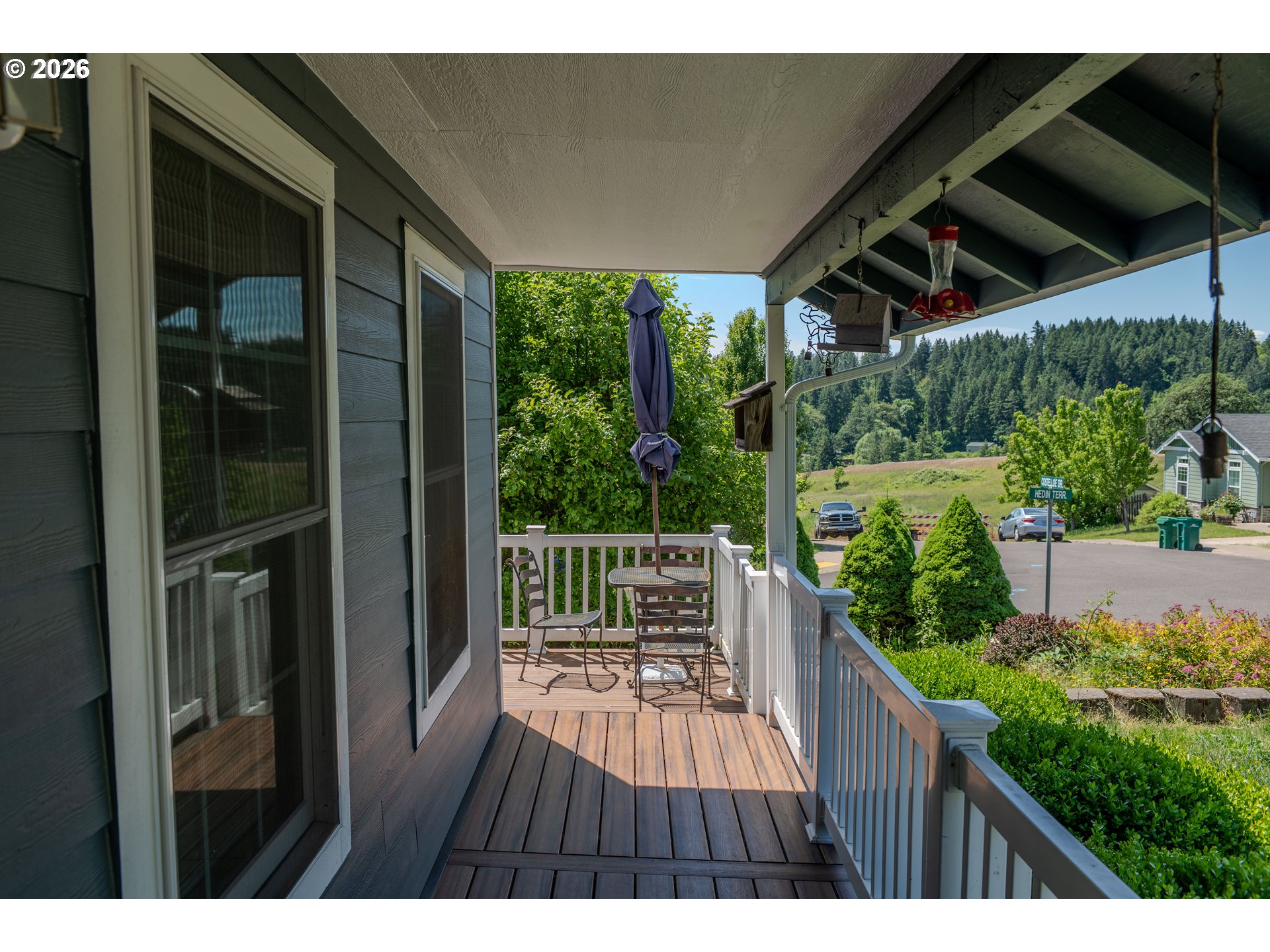 413 COSTELLO DR