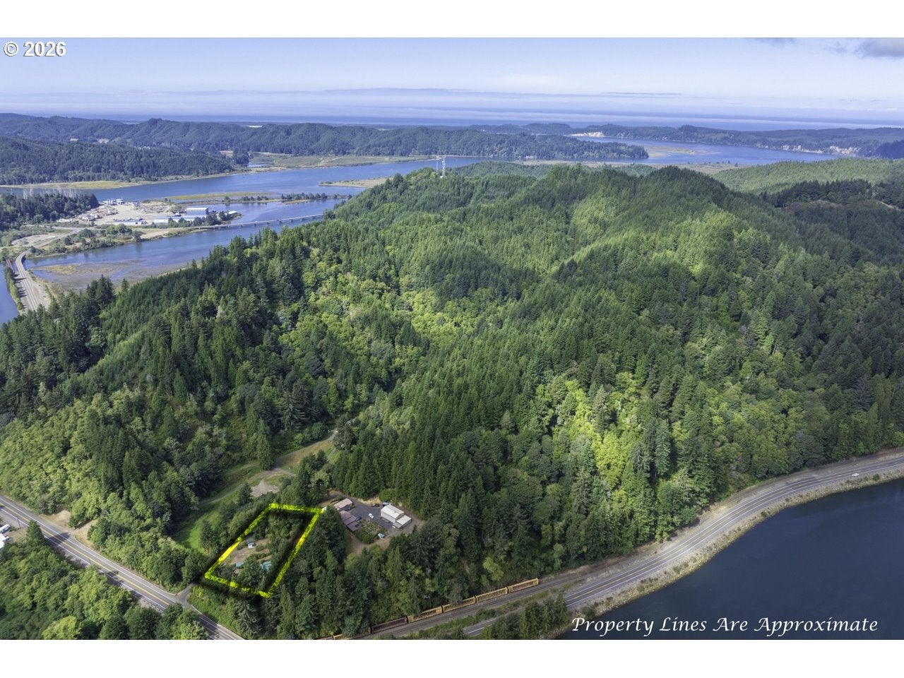 1120 LOWER SMITH RIVER RD