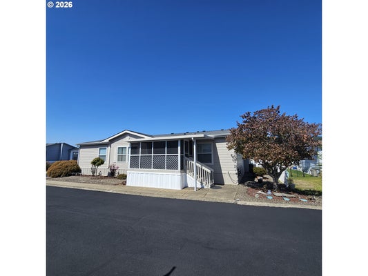 1200 E CENTRAL AVE SPC 163, SUTHERLIN, OR 97479 - Image 12058d422f4e63bbba67db9868e7fe2f/221884693
