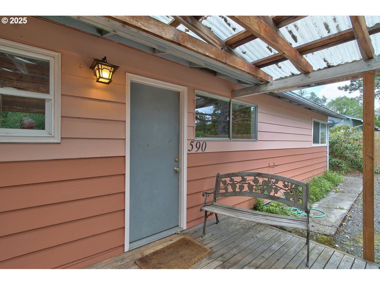 580 NE 69TH AVE