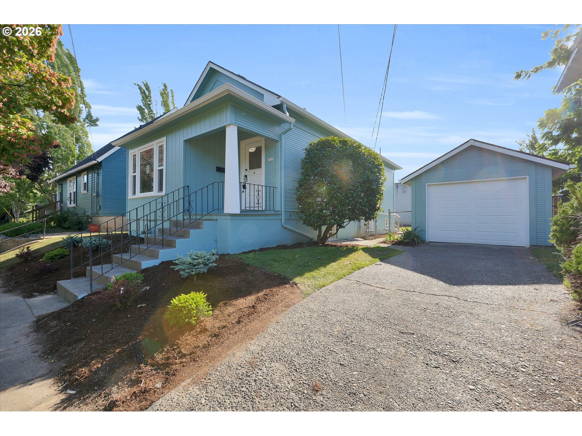 2727 SE 16TH AVE