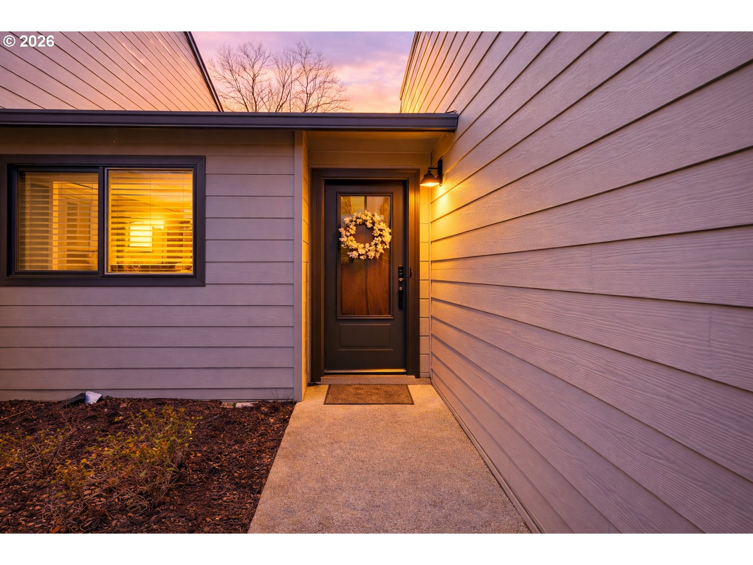 7804 NE LOOWIT LOOP 99