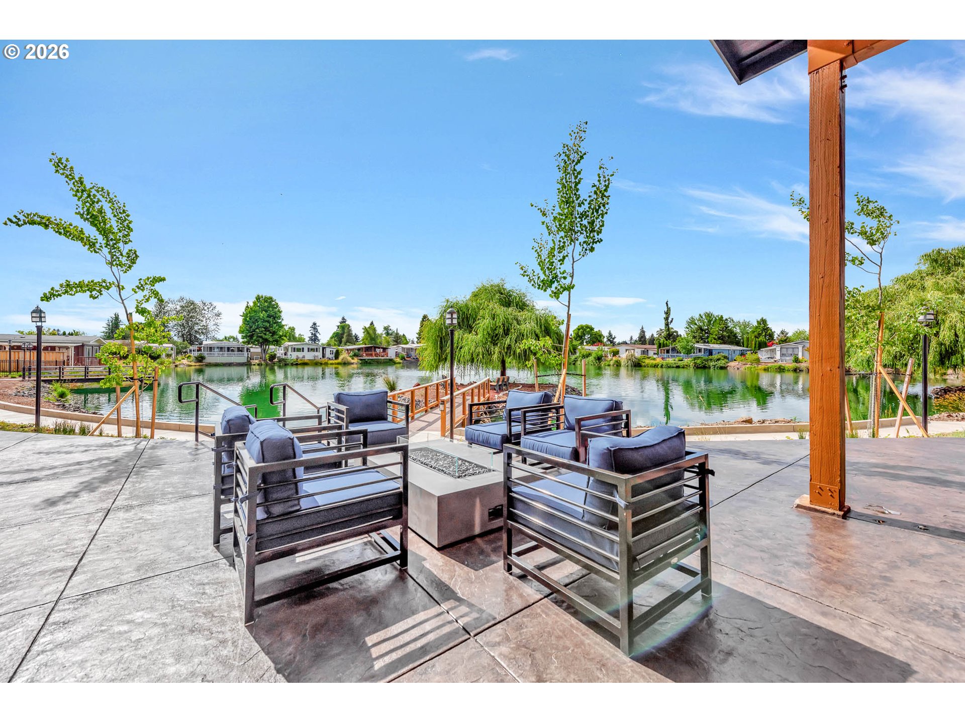 1800 LAKEWOOD CT 24