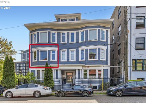 1714 NW COUCH ST 7 Portland OR 97209