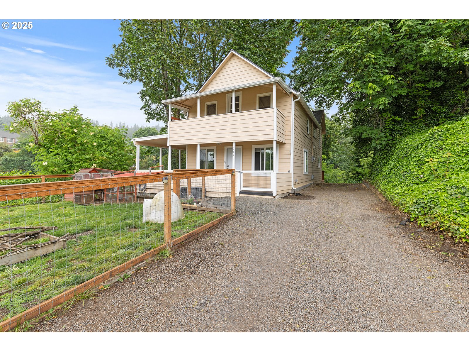 272 MILITARY RD
