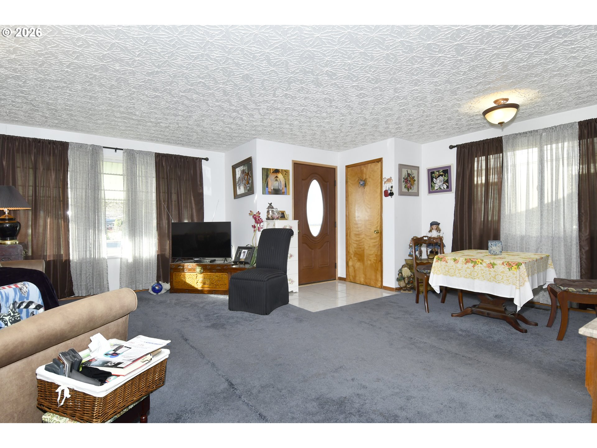 1790117903 NE WASCO ST