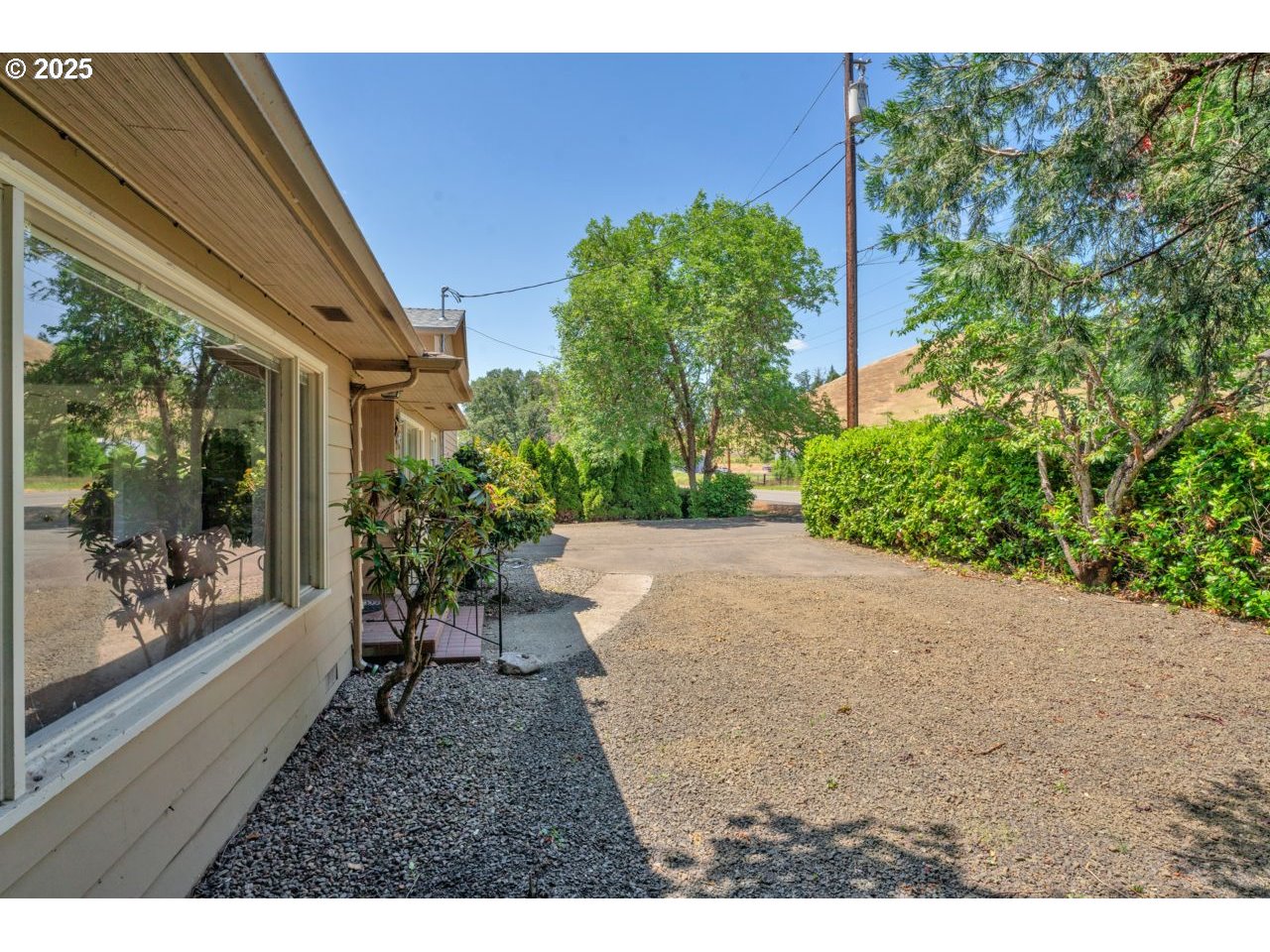 1541 BUCKHORN RD