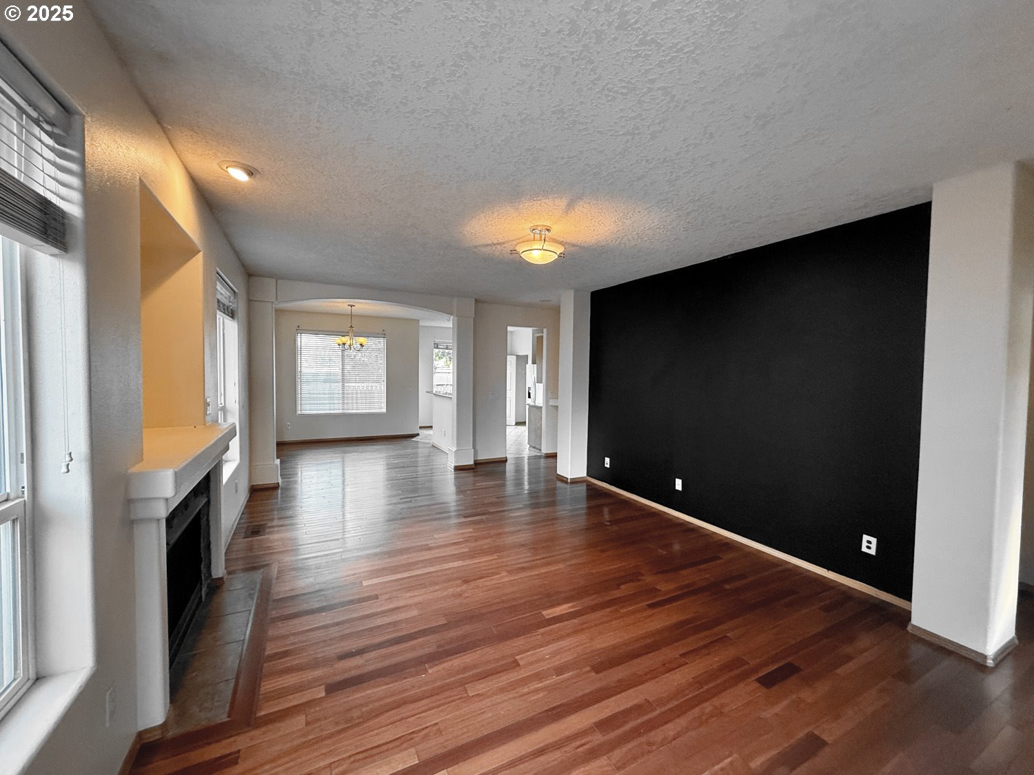 902 SE 11TH WAY