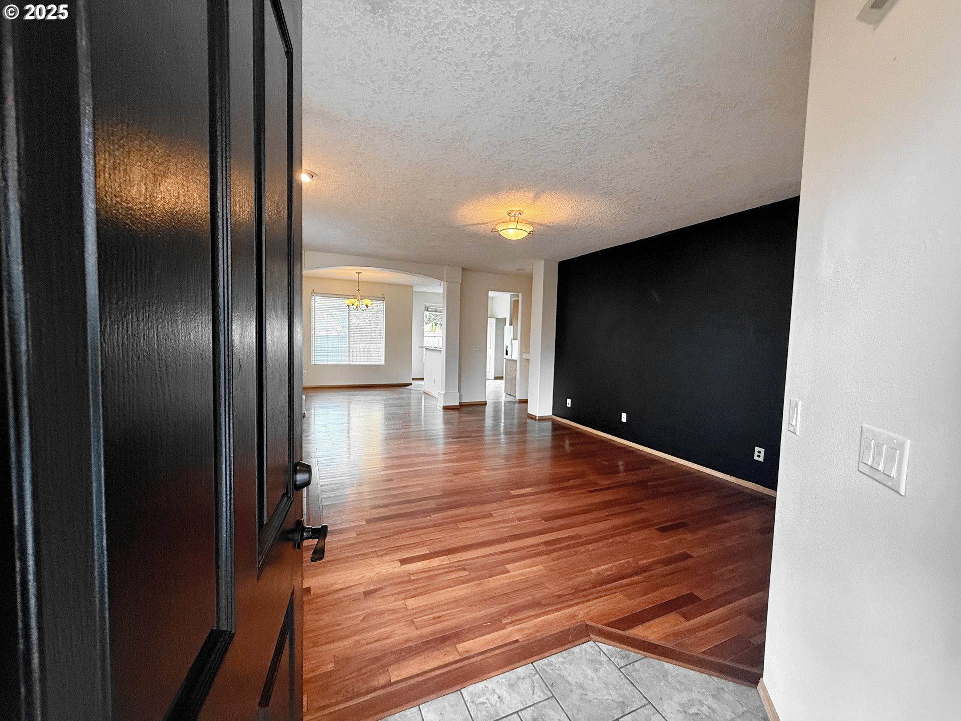 902 SE 11TH WAY