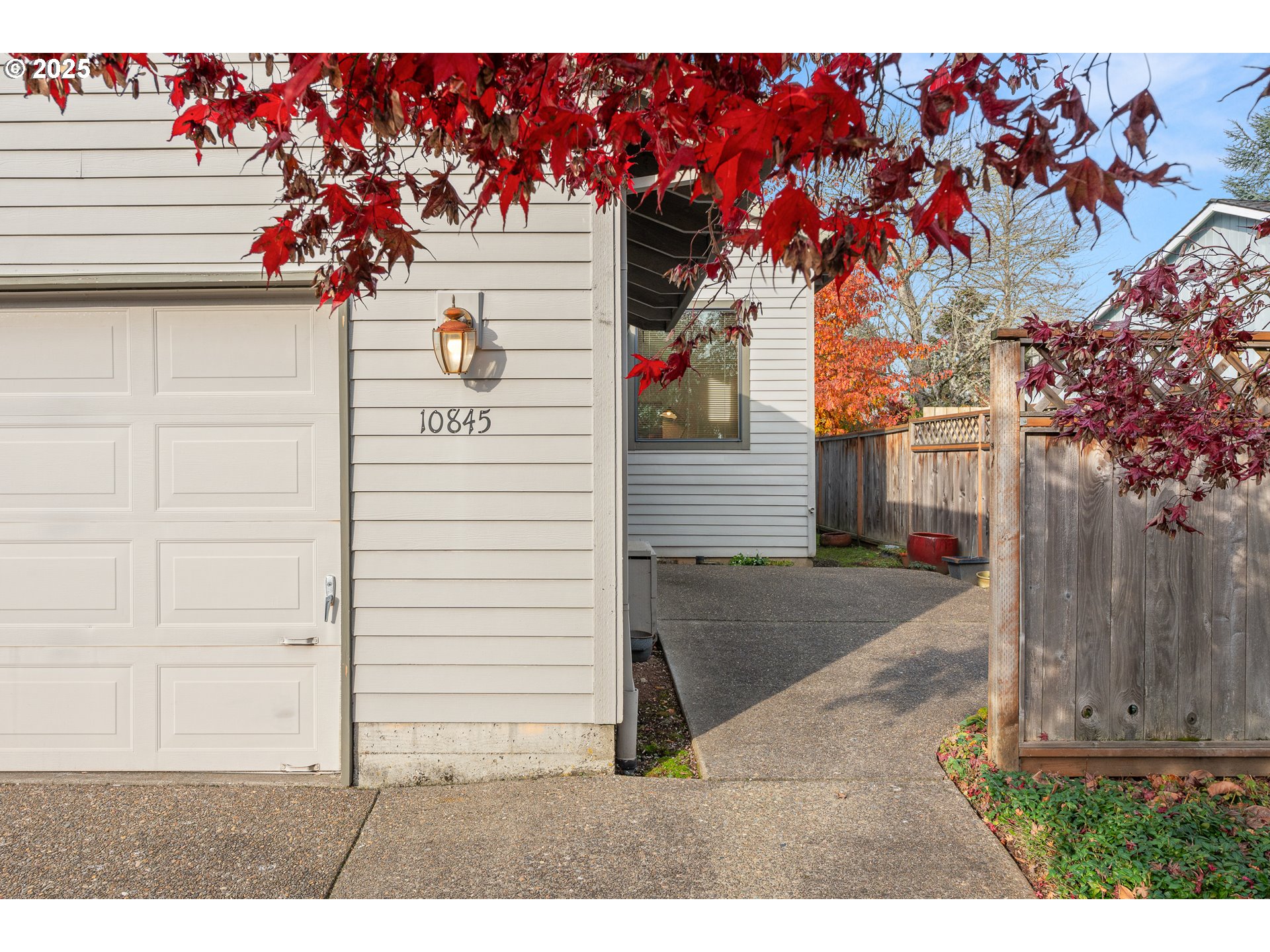 10845 SW SUMMER LAKE DR