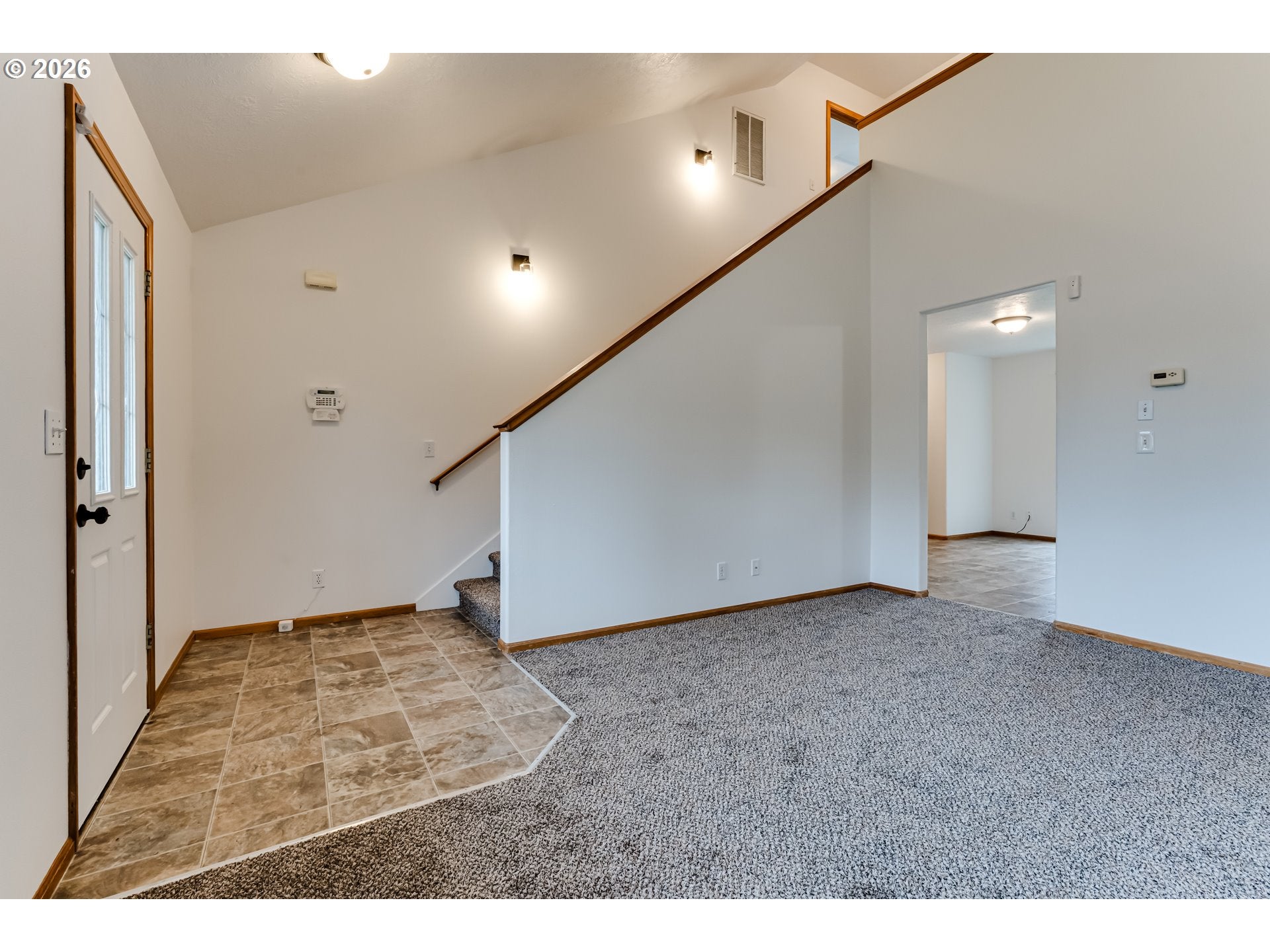 555 HOLLYHOCK LN