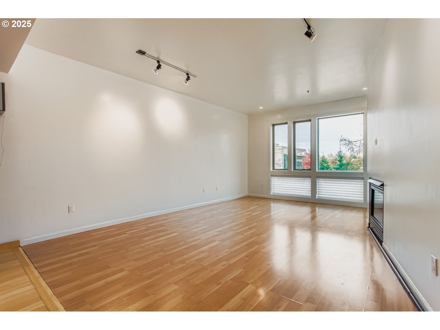 12600 SW CRESCENT ST 206