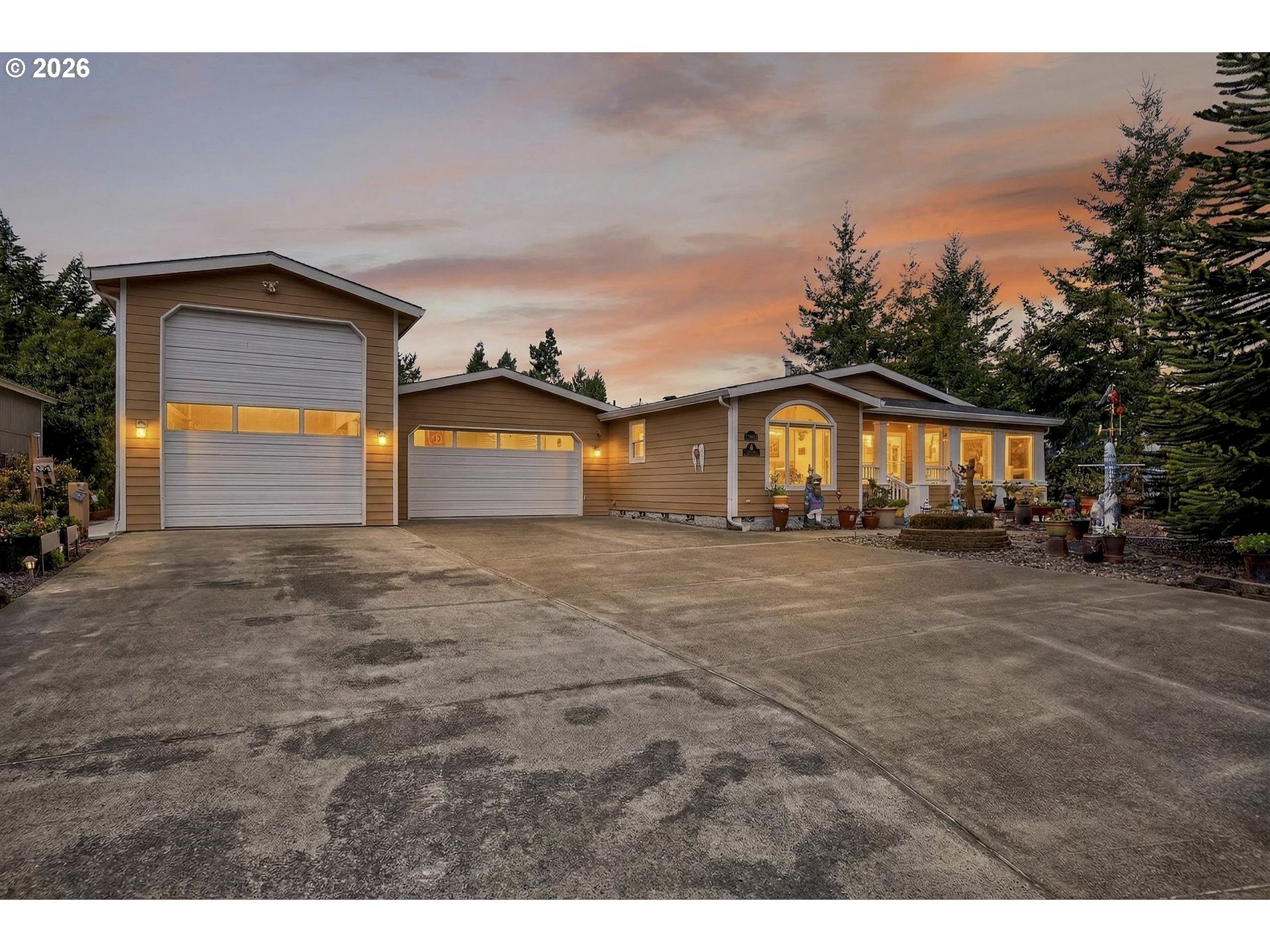 421 SHERWOOD LOOP
