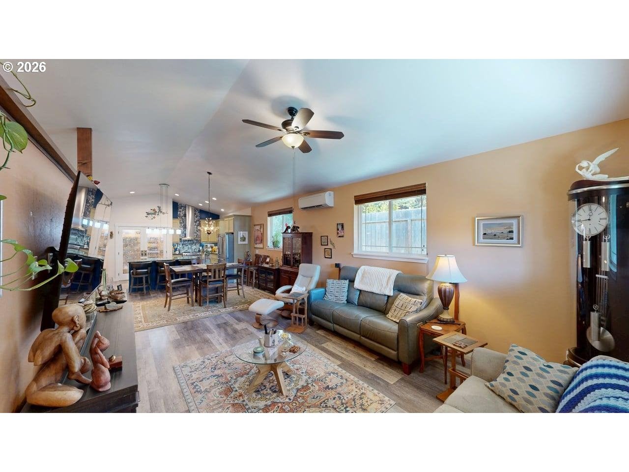 6925 OAKWOOD CT