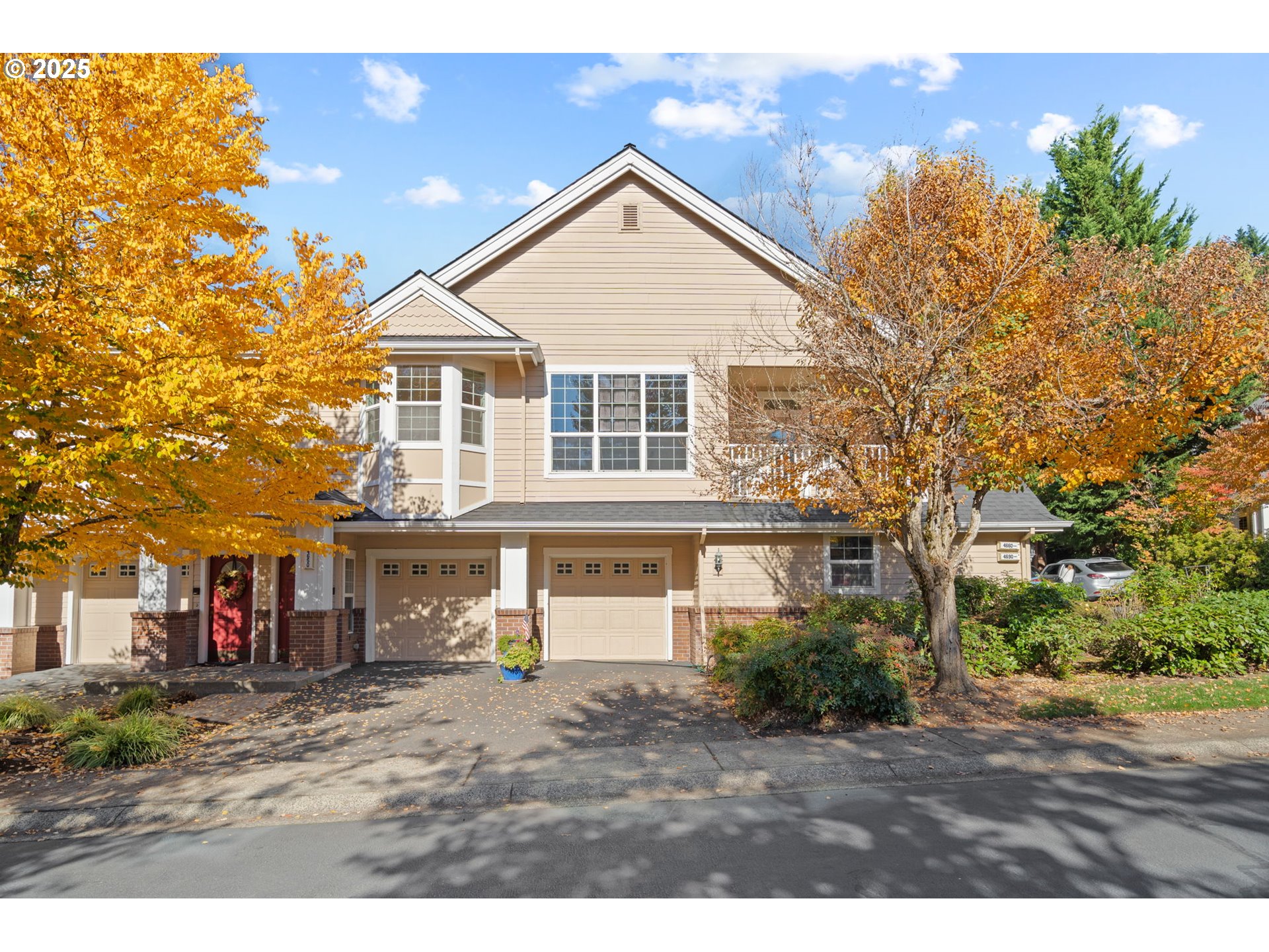 Photo 1 of 31 — 4650 SUMMERLINN WAY, West Linn, OR 97068