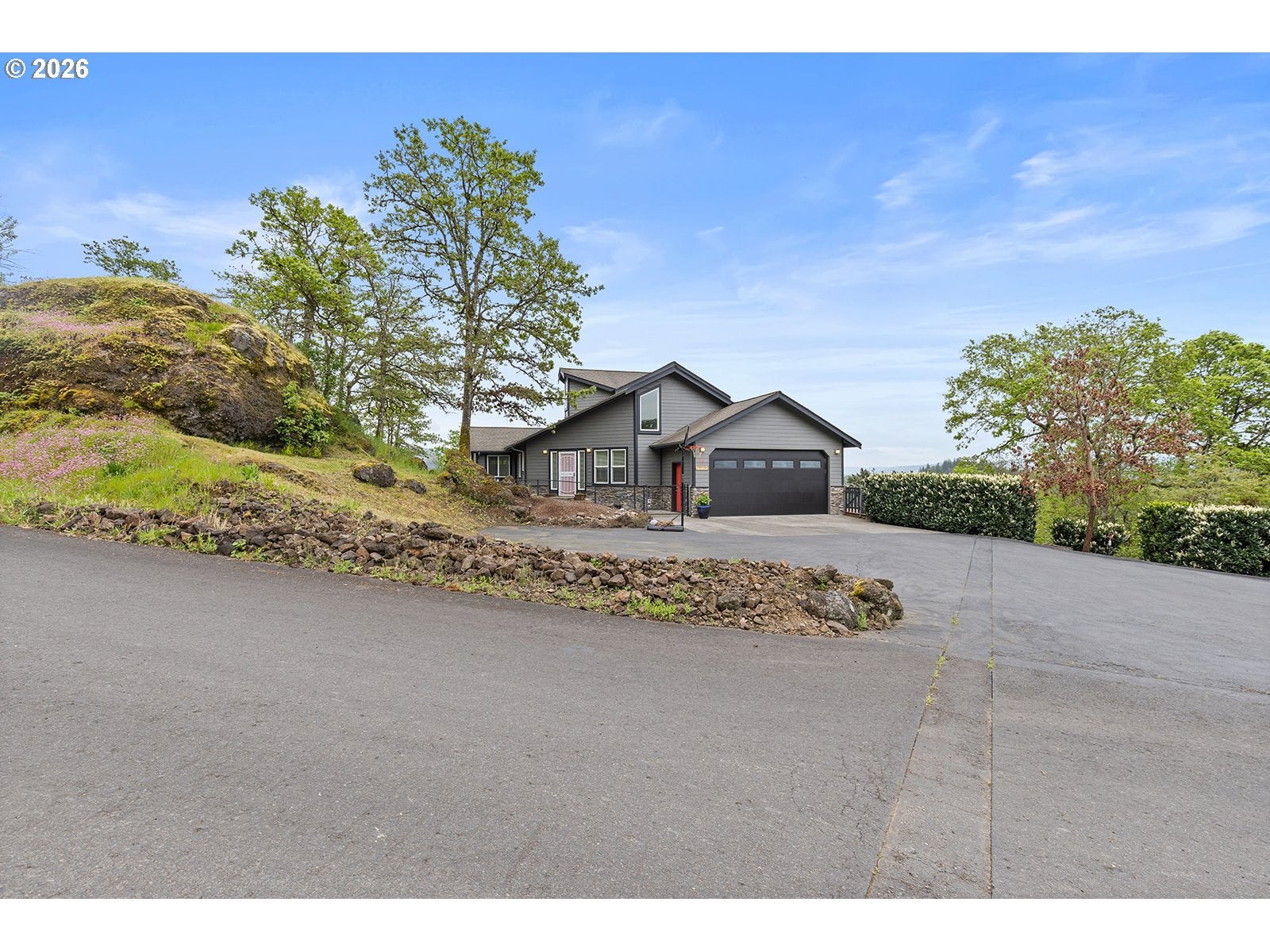 72 BLUFF RD