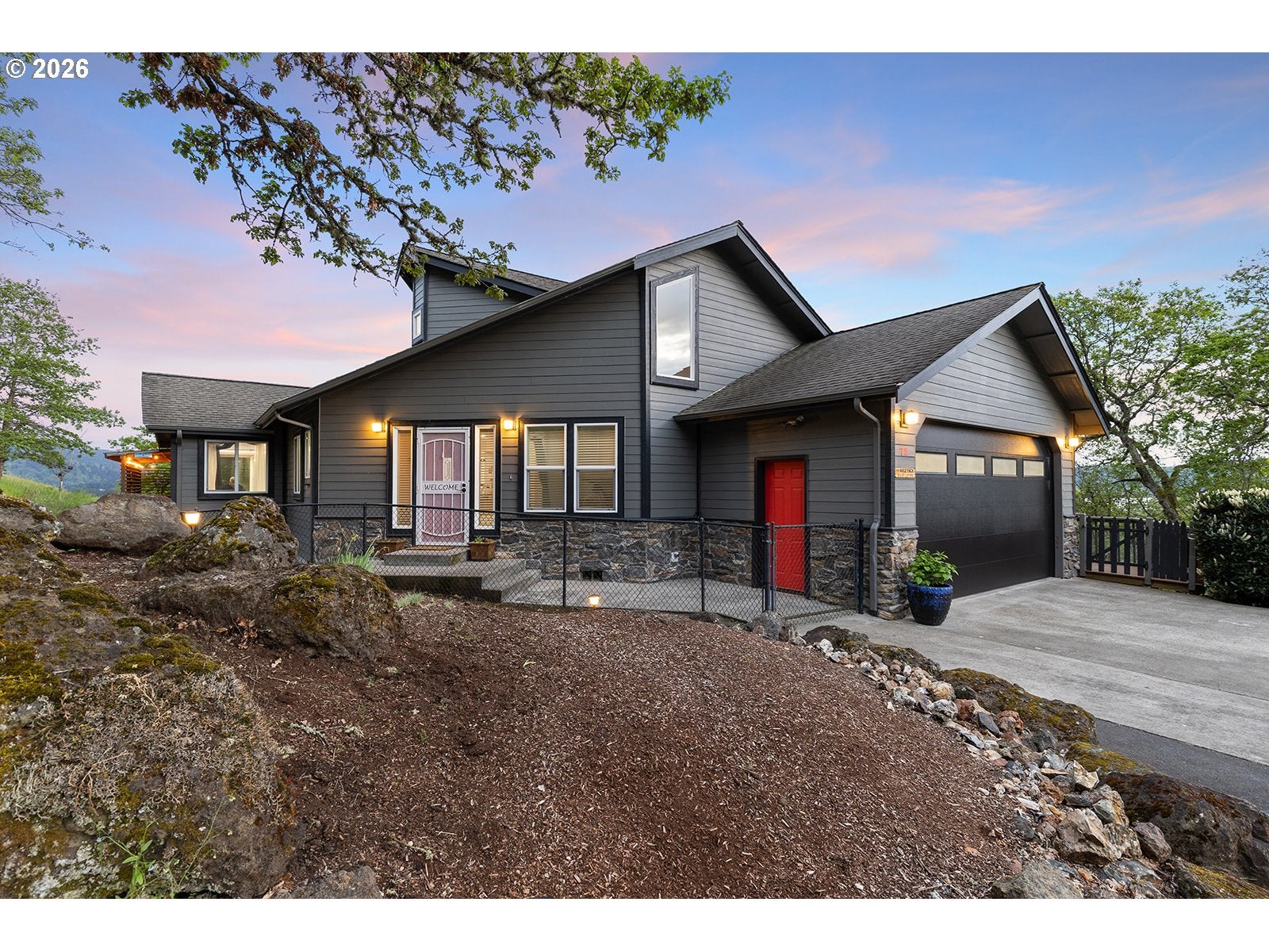 72 BLUFF RD
