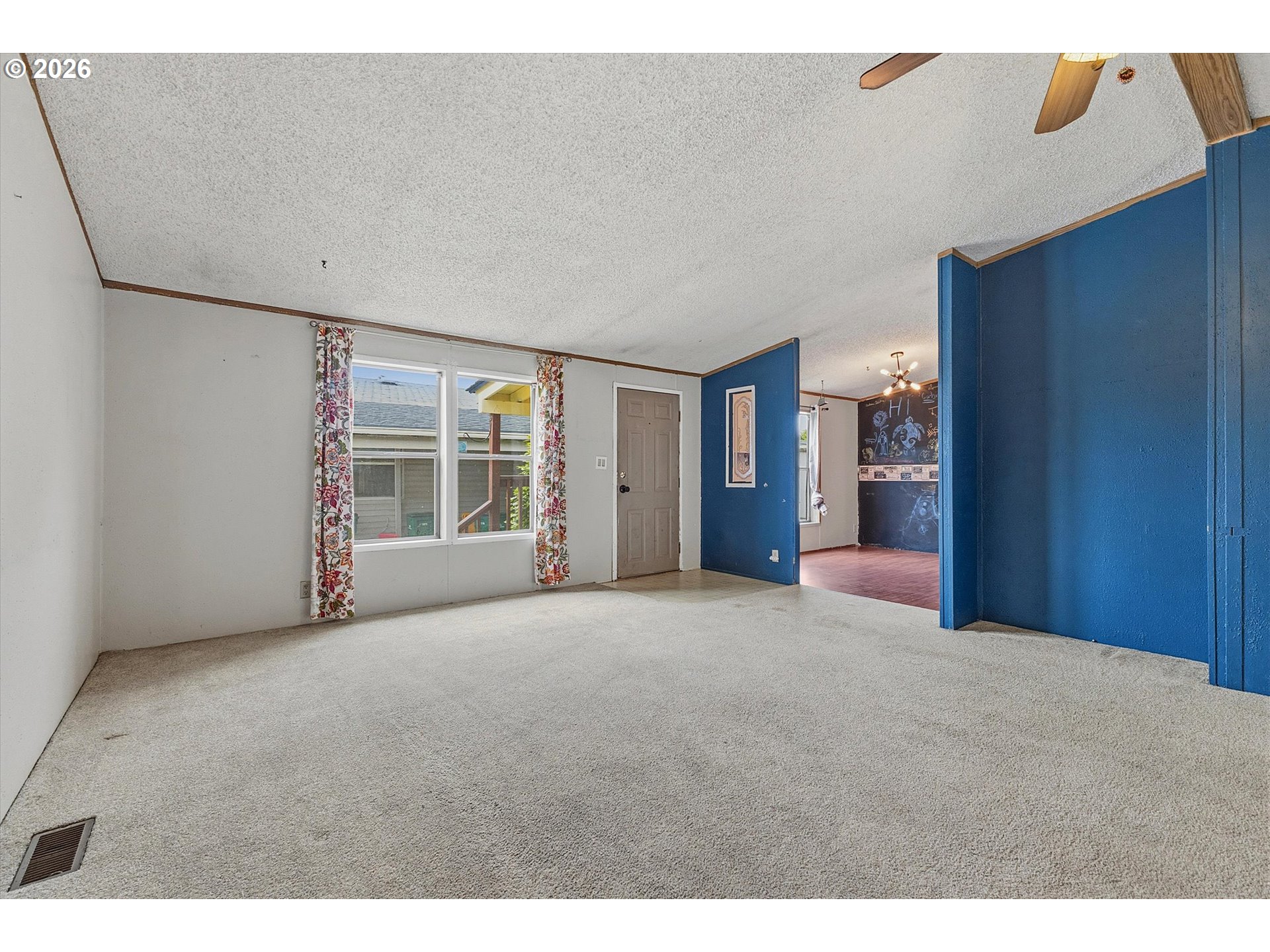 301 E COLUMBIA DR 50