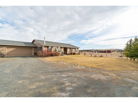 A home in Prineville