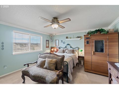 A home in Prineville