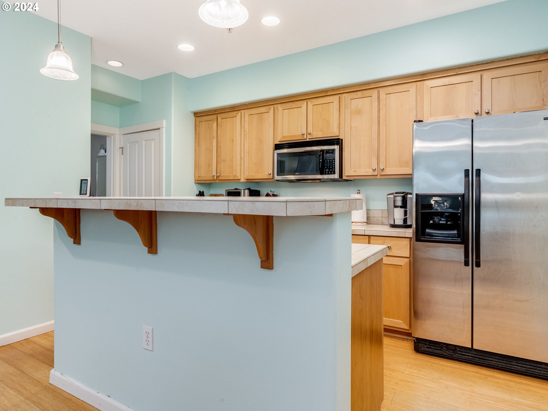 Hillsboro, Oregon 97006, United States, 2 Bedrooms Bedrooms, ,1 BathroomBathrooms,Residential,Pending,34529