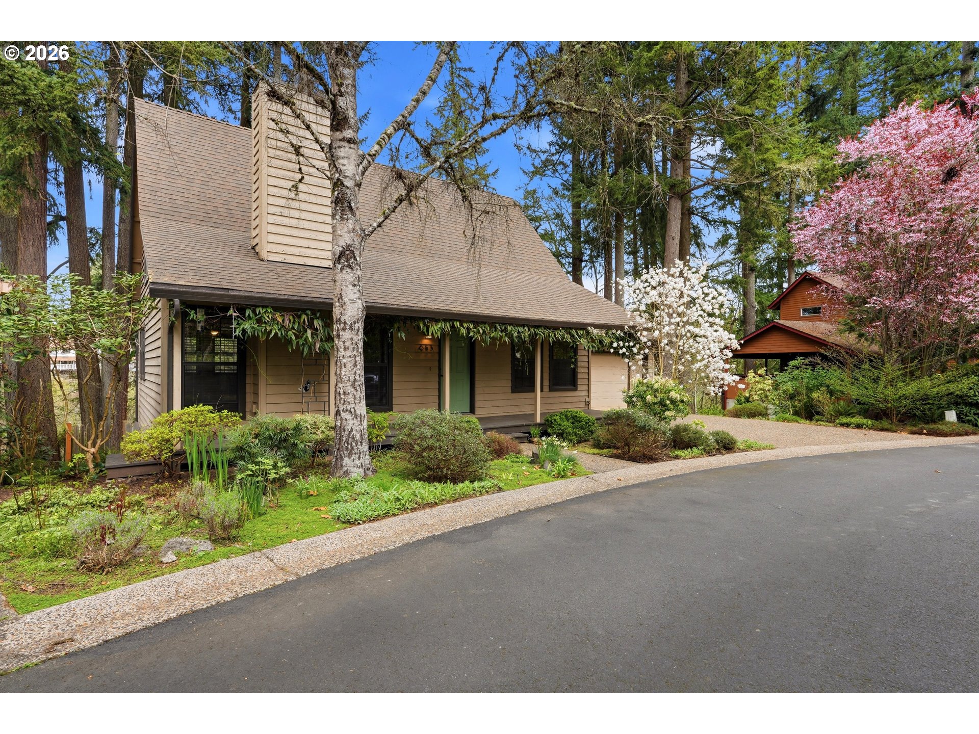 653 SW TANGLEWOOD CIR