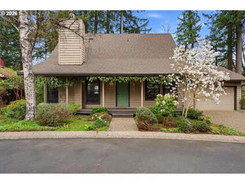 Photo of 653 SW Tanglewood Cir, McMinnville, OR 97128 (MLS # 368036712)