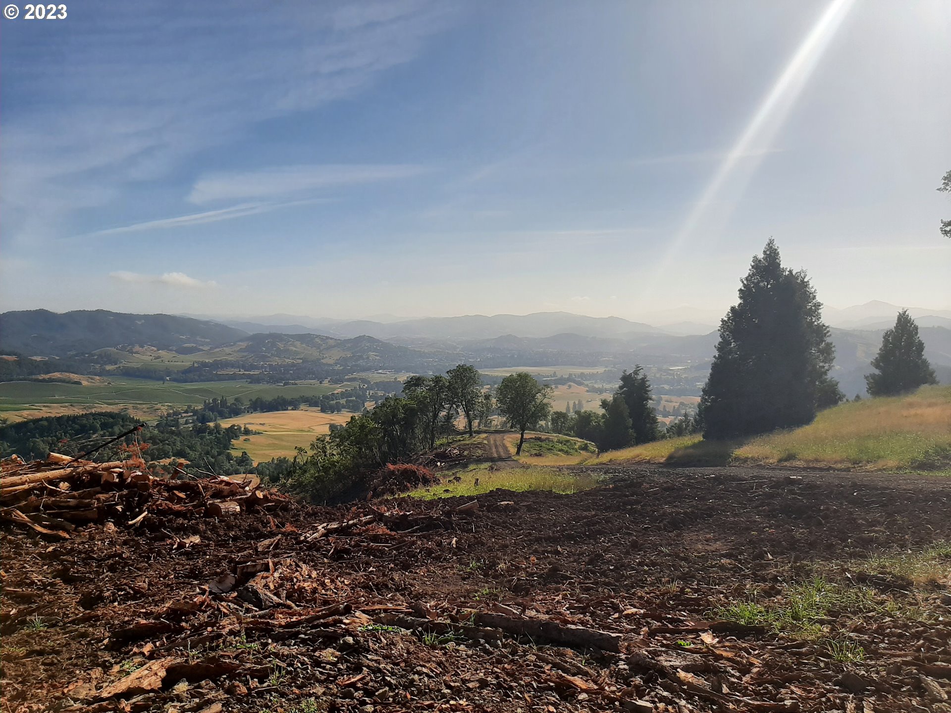 Winston, Oregon 97496, United States, ,Residential,Active,72283