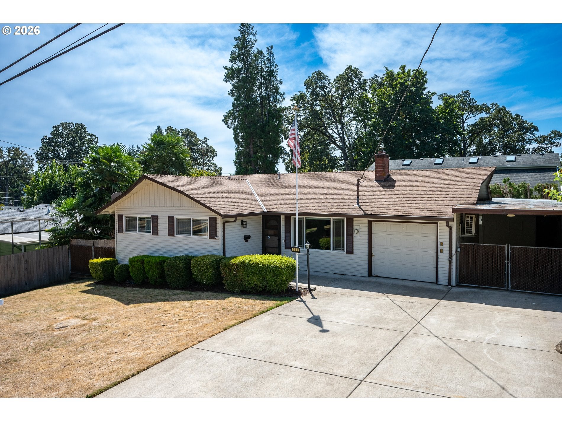 910 CORNELL AVE