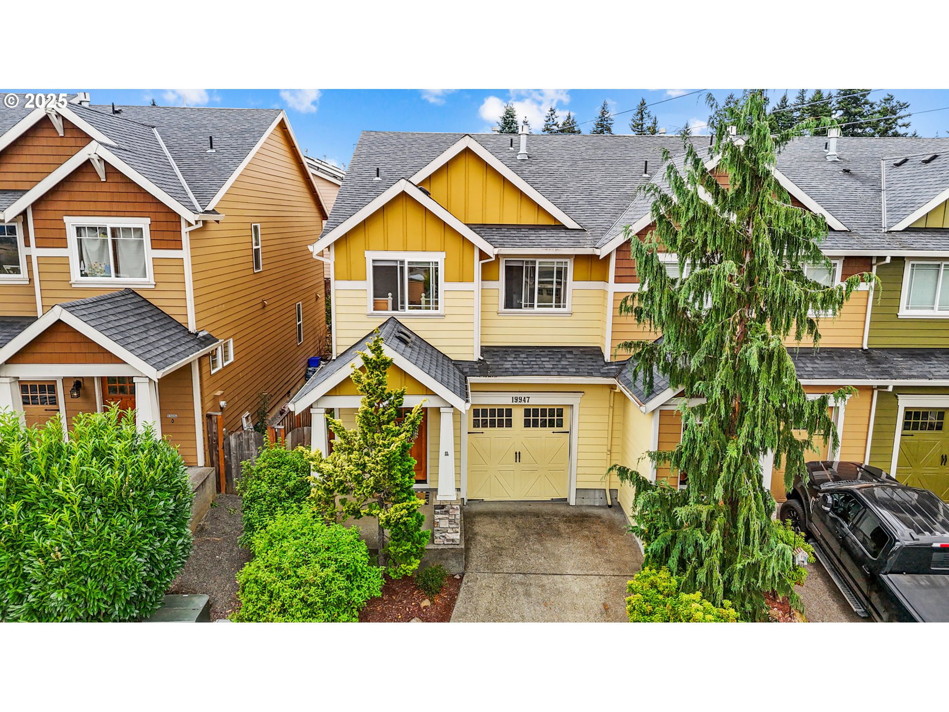 Photo 1 of 27 — 19947 TRADE WAY, Oregon City, OR 97045