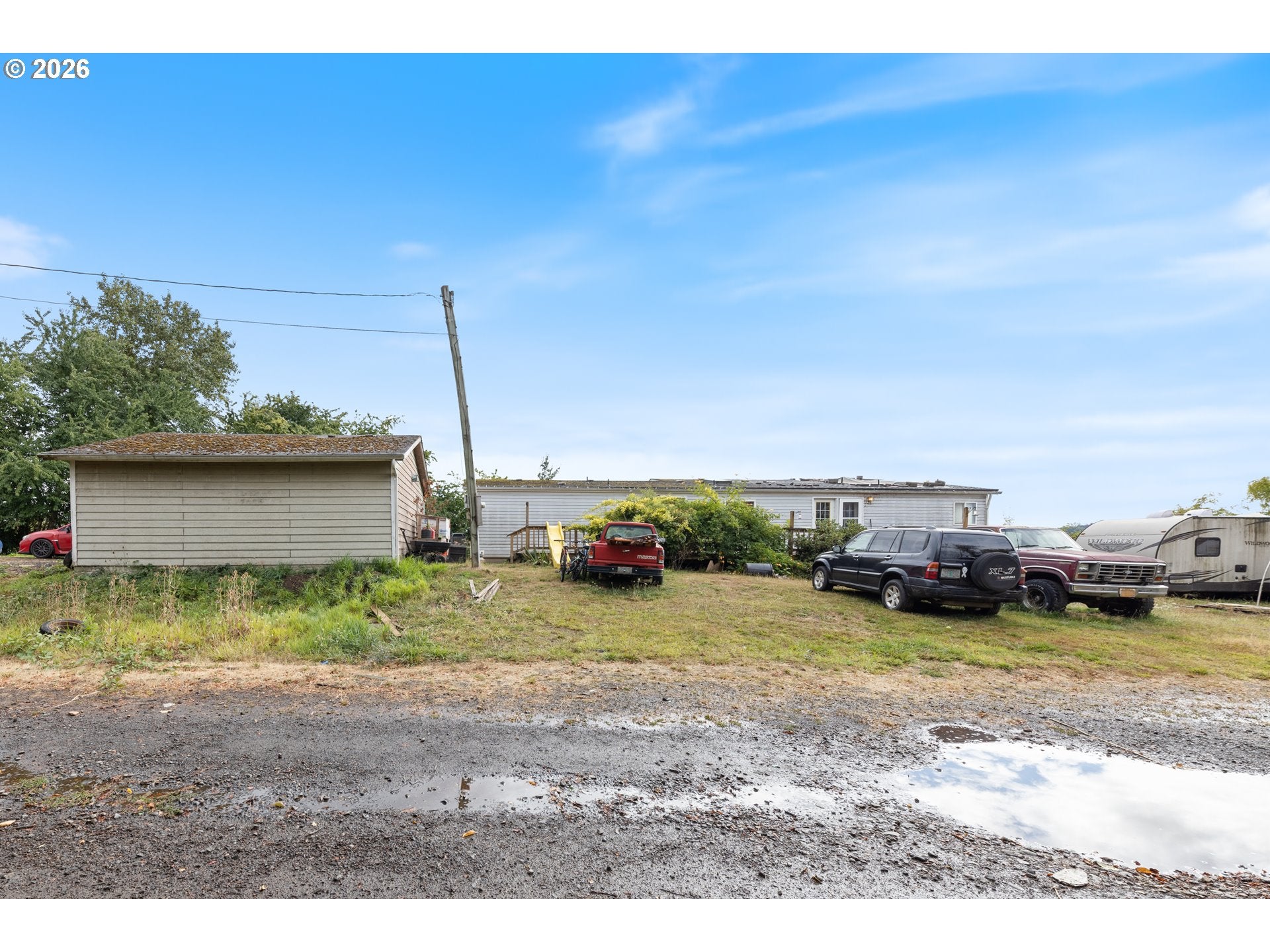 1050 W LINCOLN ST