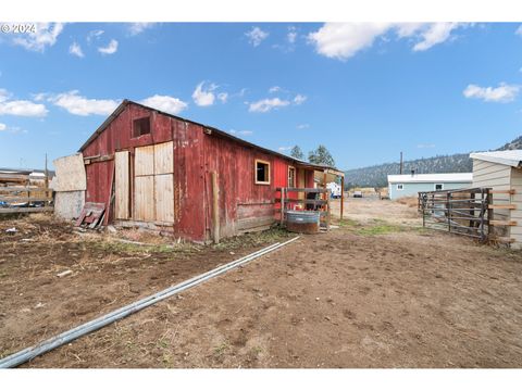 A home in Prineville