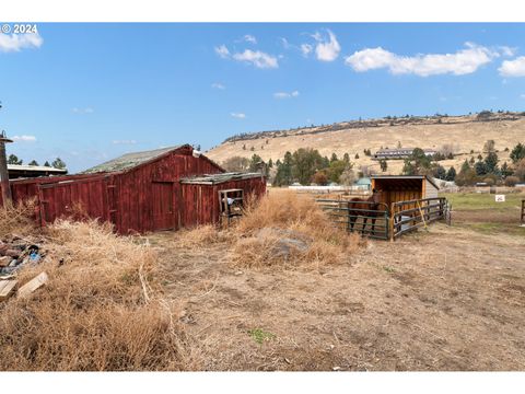 A home in Prineville