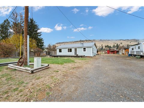 A home in Prineville