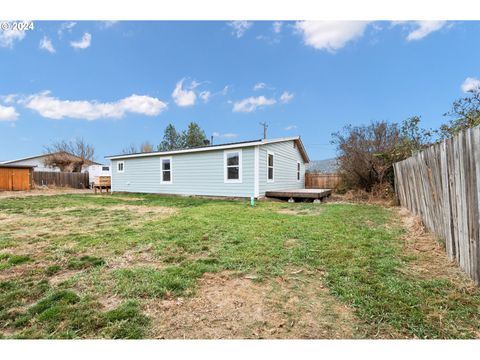 A home in Prineville