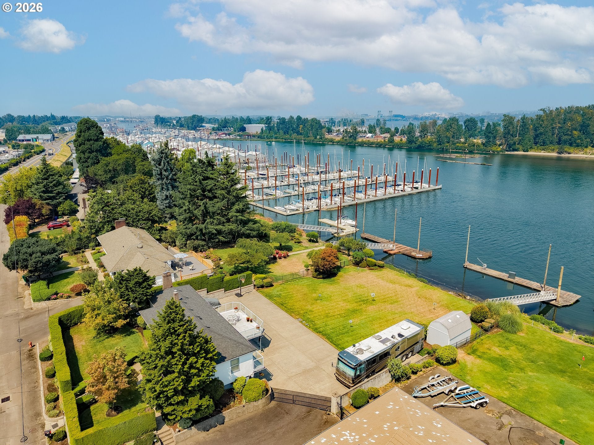 1530 NE MARINE DR